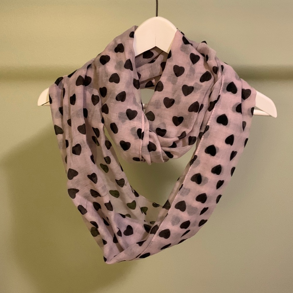 Dusty pink infinity scarf with black hearts.